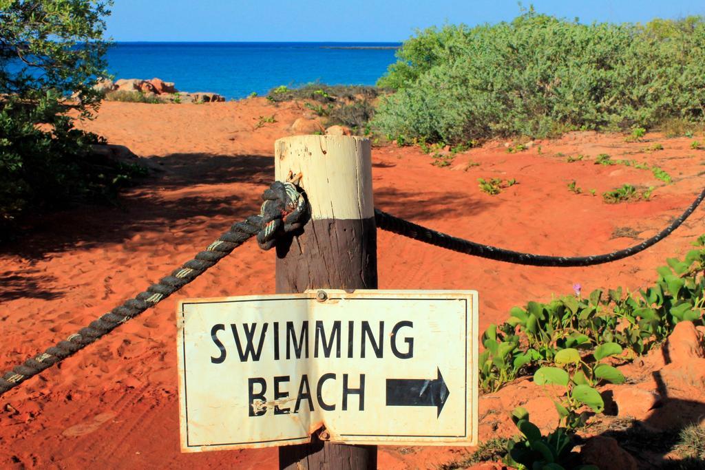 Готель Kooljaman Dampier Peninsula Екстер'єр фото